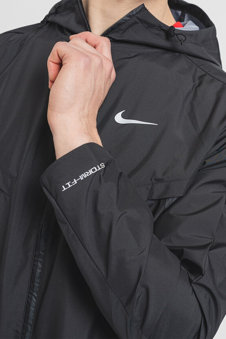 Nike Яке Windrunner за бягане с качулка - Pepit.bg