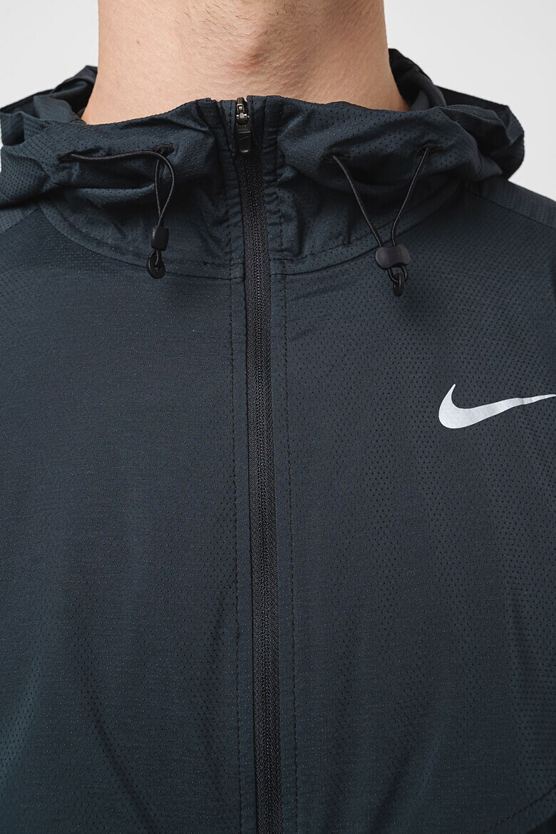 Nike Двуцветно яке Windrunner за бягане с качулка - Pepit.bg