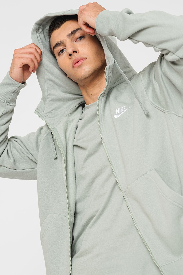 Nike Худи Sportswear Club с цип и скосени джобове - Pepit.bg