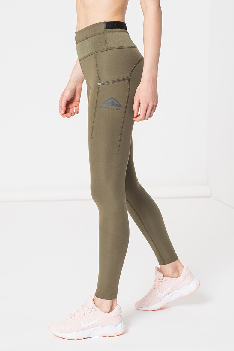 Nike Клин Luxe за бягане с лого - Pepit.bg