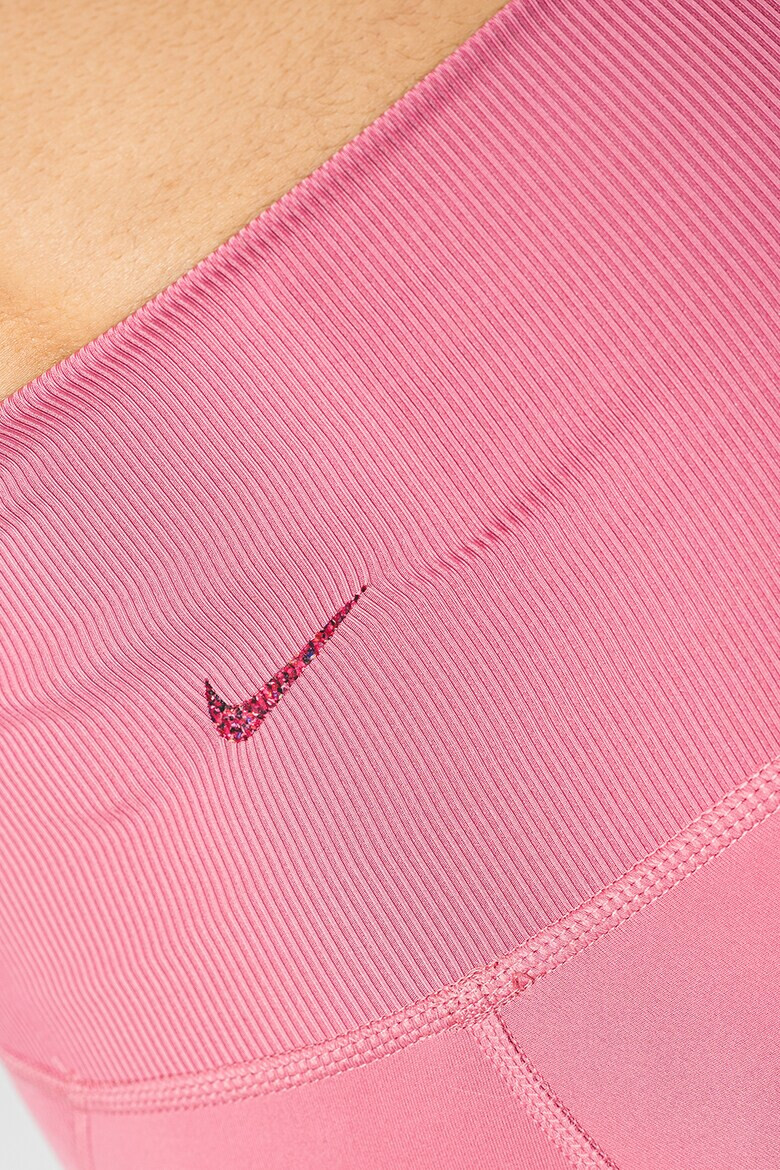 Nike Къс фитнес клин с лого - Pepit.bg