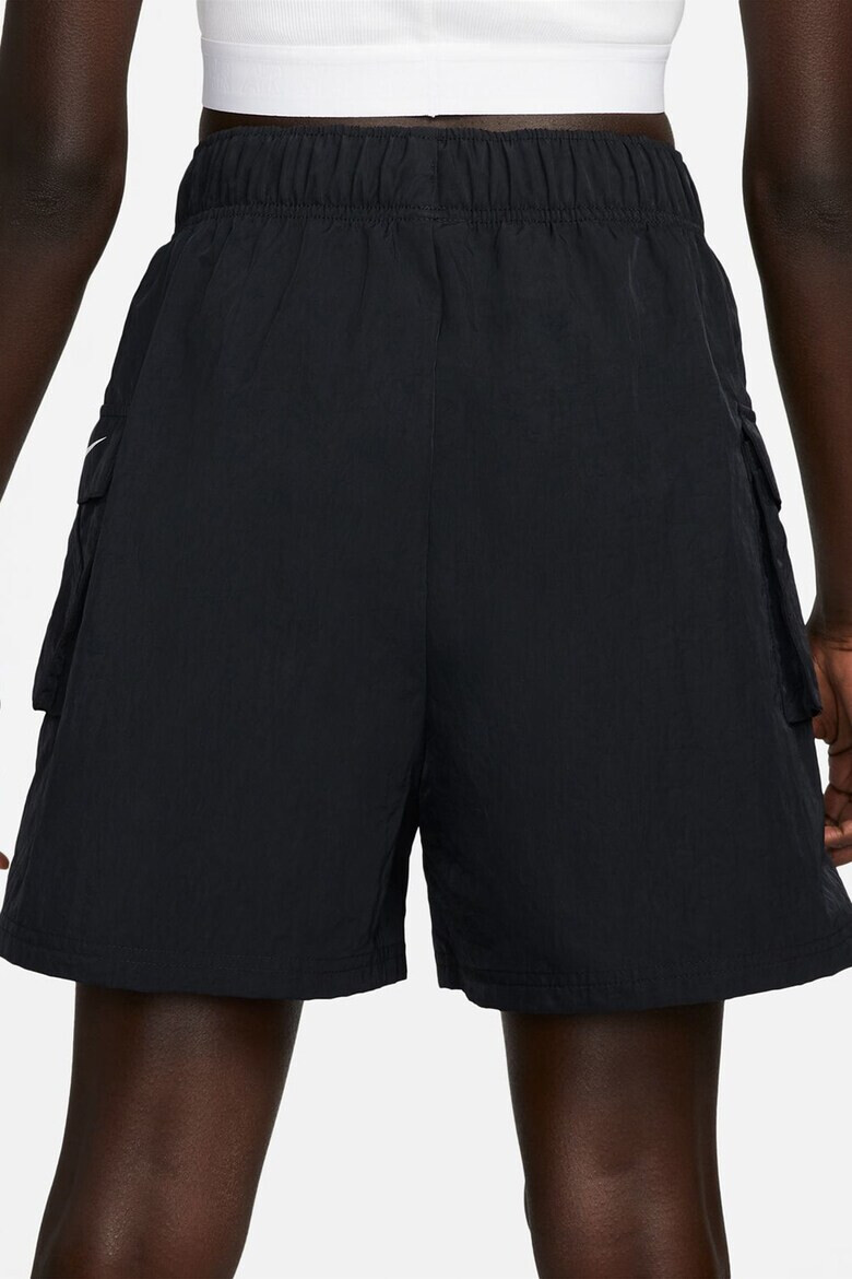 Nike Къс панталон Essential с джобове с капаче - Pepit.bg