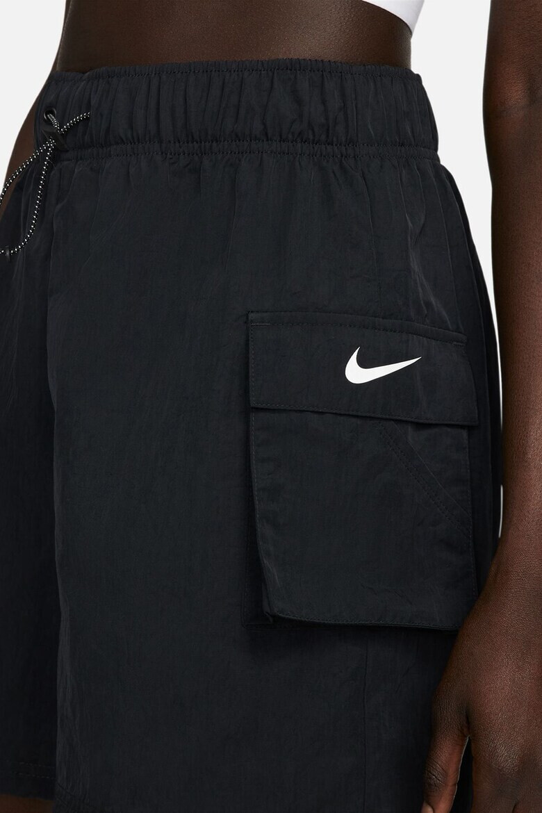 Nike Къс панталон Essential с джобове с капаче - Pepit.bg