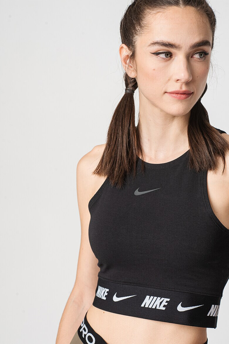 Nike Къс топ Sportswear с лого - Pepit.bg