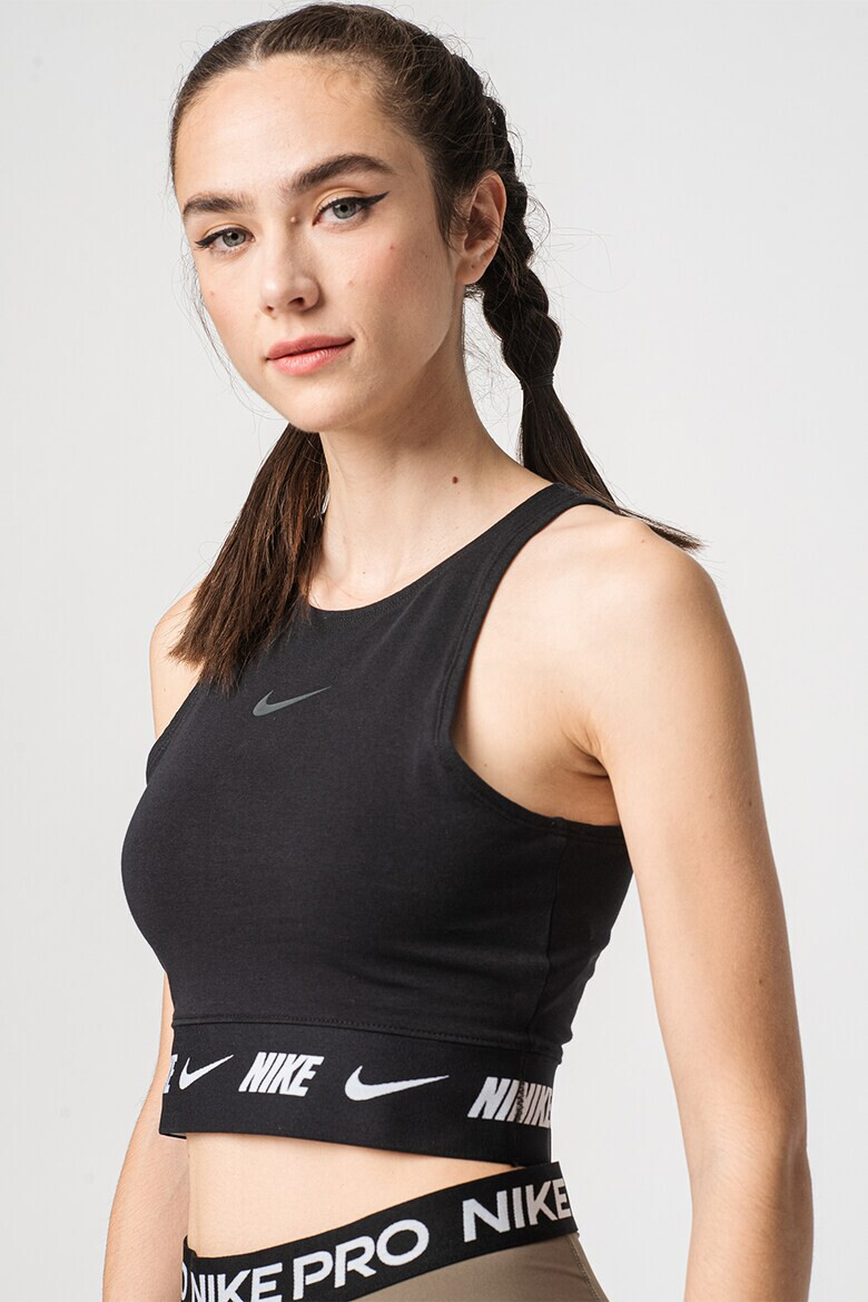 Nike Къс топ Sportswear с лого - Pepit.bg