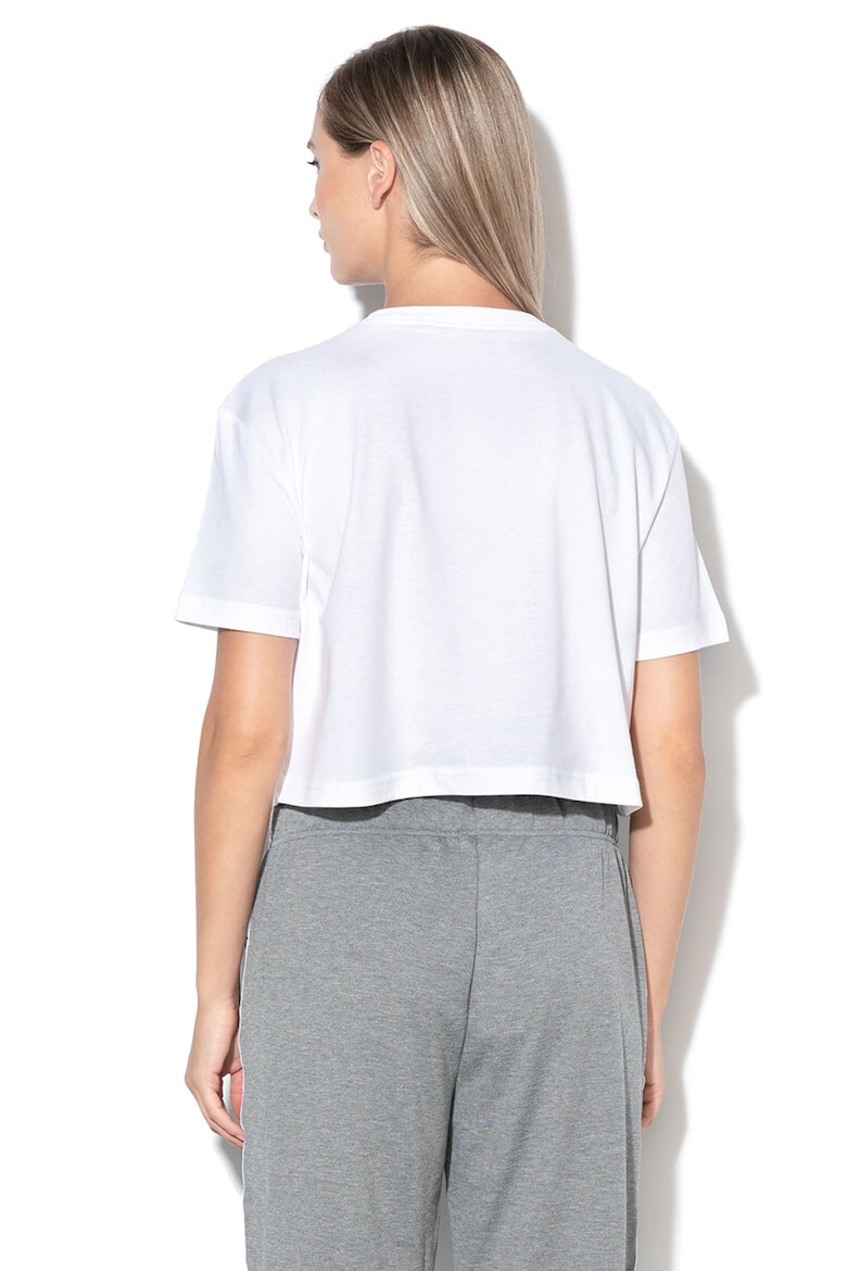 Nike Къса голяма тениска Essentials с лого - Pepit.bg