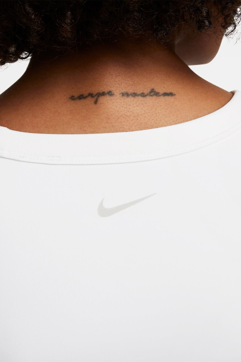 Nike Къса фитнес тениска с Dri-Fit - Pepit.bg
