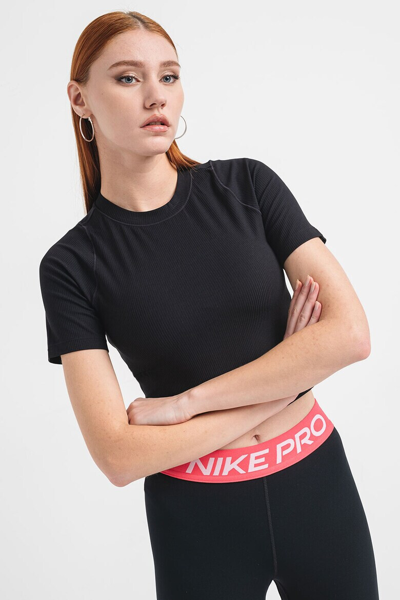 Nike Къса тениска с овално деколте - Pepit.bg