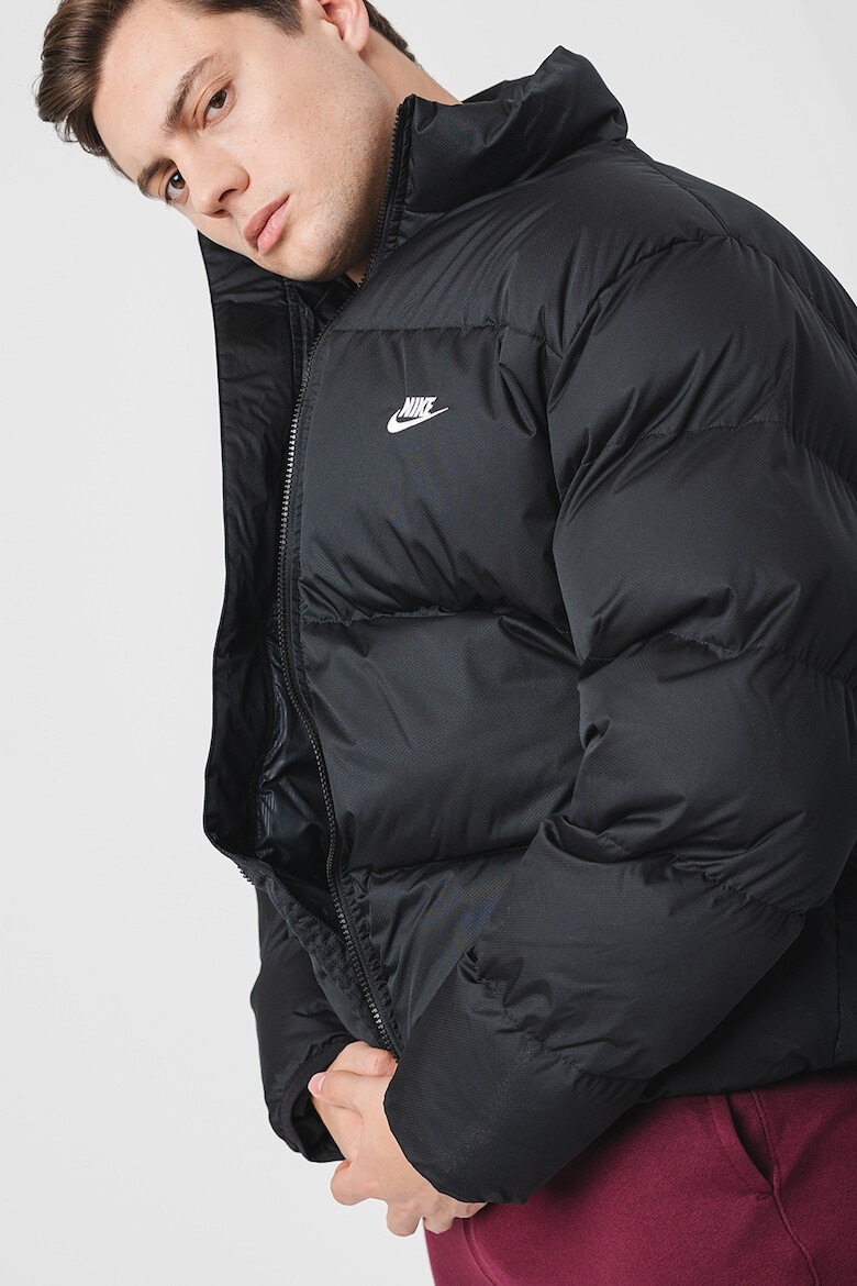 Nike Непромокаемо подплатено зимно яке - Черен - Pepit.bg