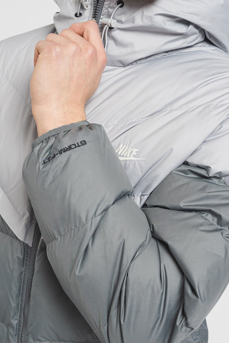 Nike Непромокаемо зимно яке Windrunner с качулка - Pepit.bg