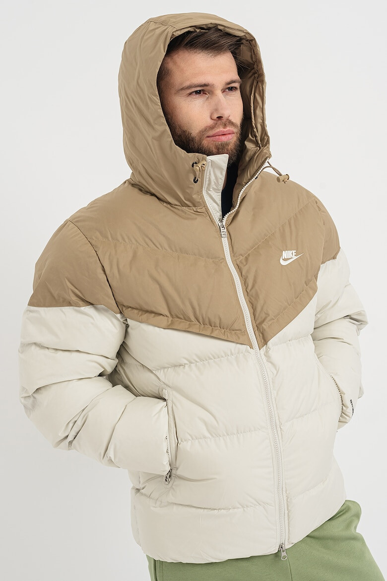 Nike Непромокаемо зимно яке Windrunner с качулка - Pepit.bg