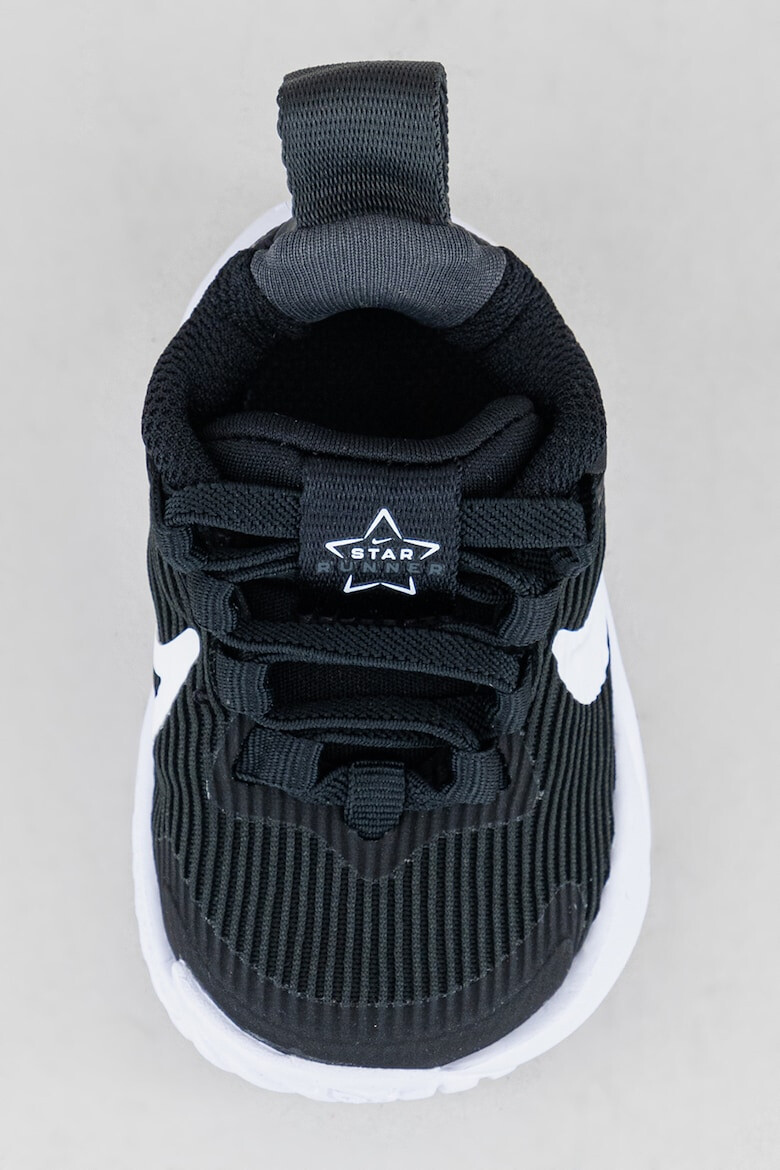 Nike Обувки Star Runner 4 за бягане със синтетика - Pepit.bg