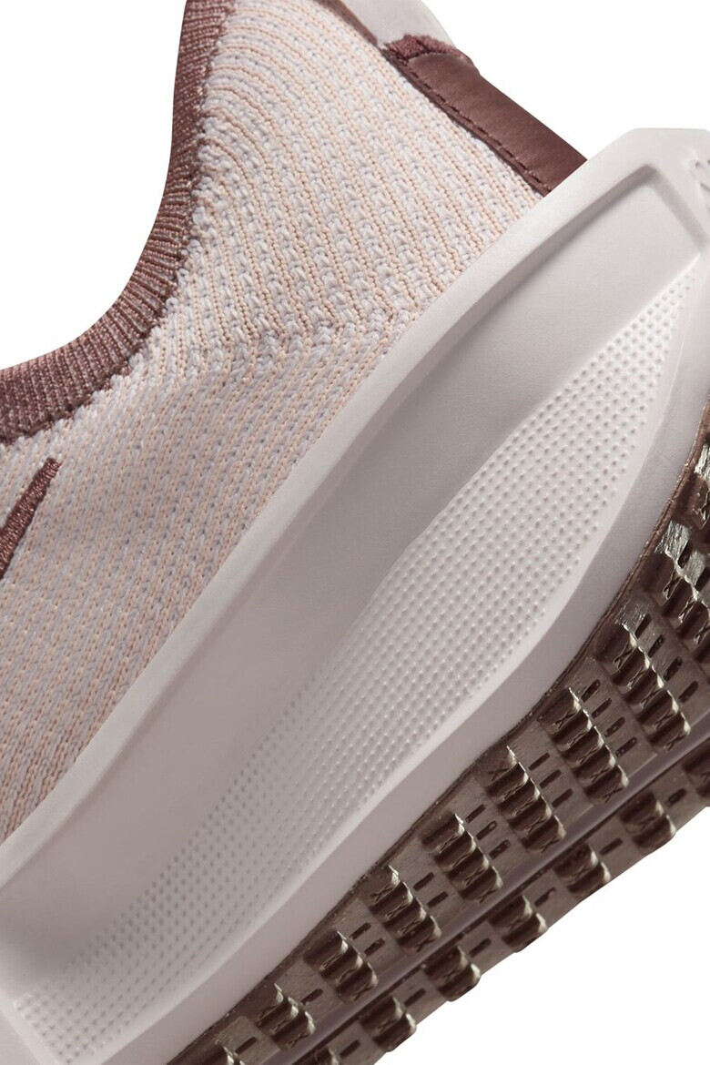 Nike Обувки за бягане Interact Run с лого - Pepit.bg