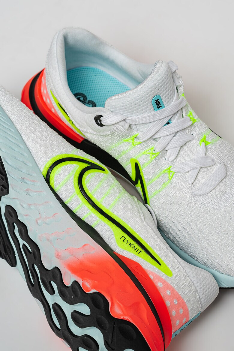 Nike Обувки за бягане React Infinity - Pepit.bg