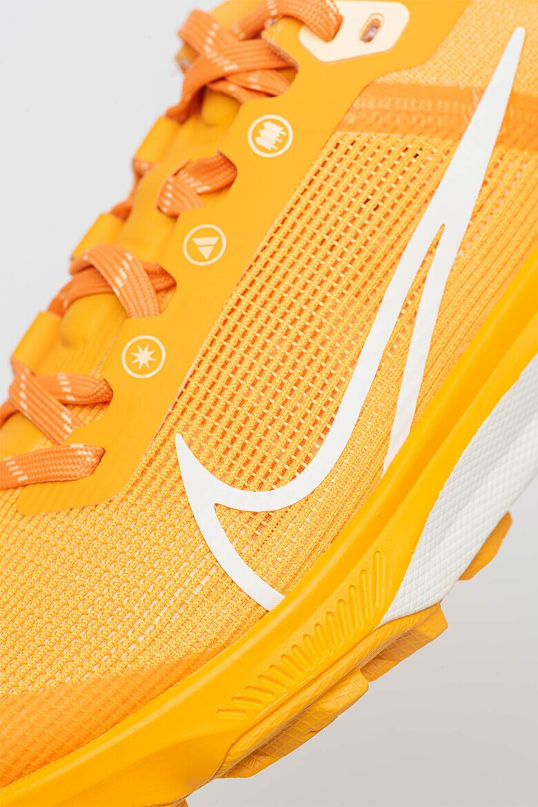 Nike Обувки за бягане React Terra Kiger 9 с лого - Pepit.bg
