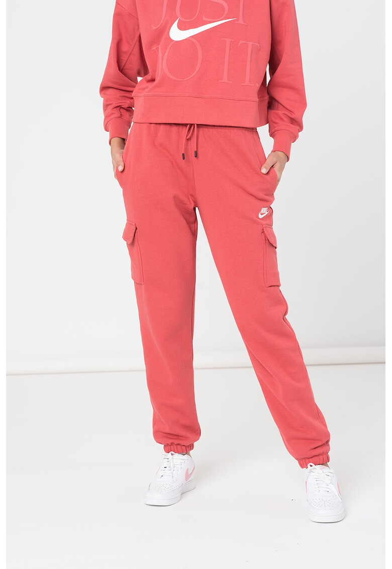 Nike Спортен панталон карго Sportswear Essentials - Pepit.bg