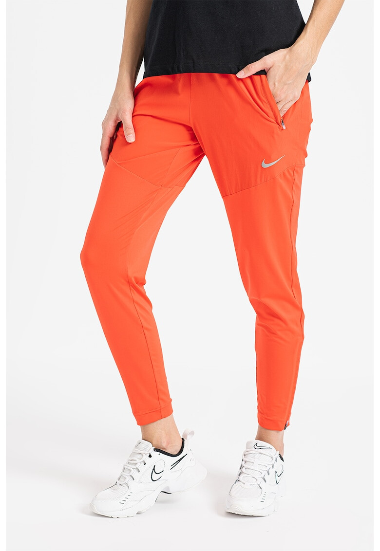 Nike Панталон за бягане Essential с Dri-Fit - Pepit.bg
