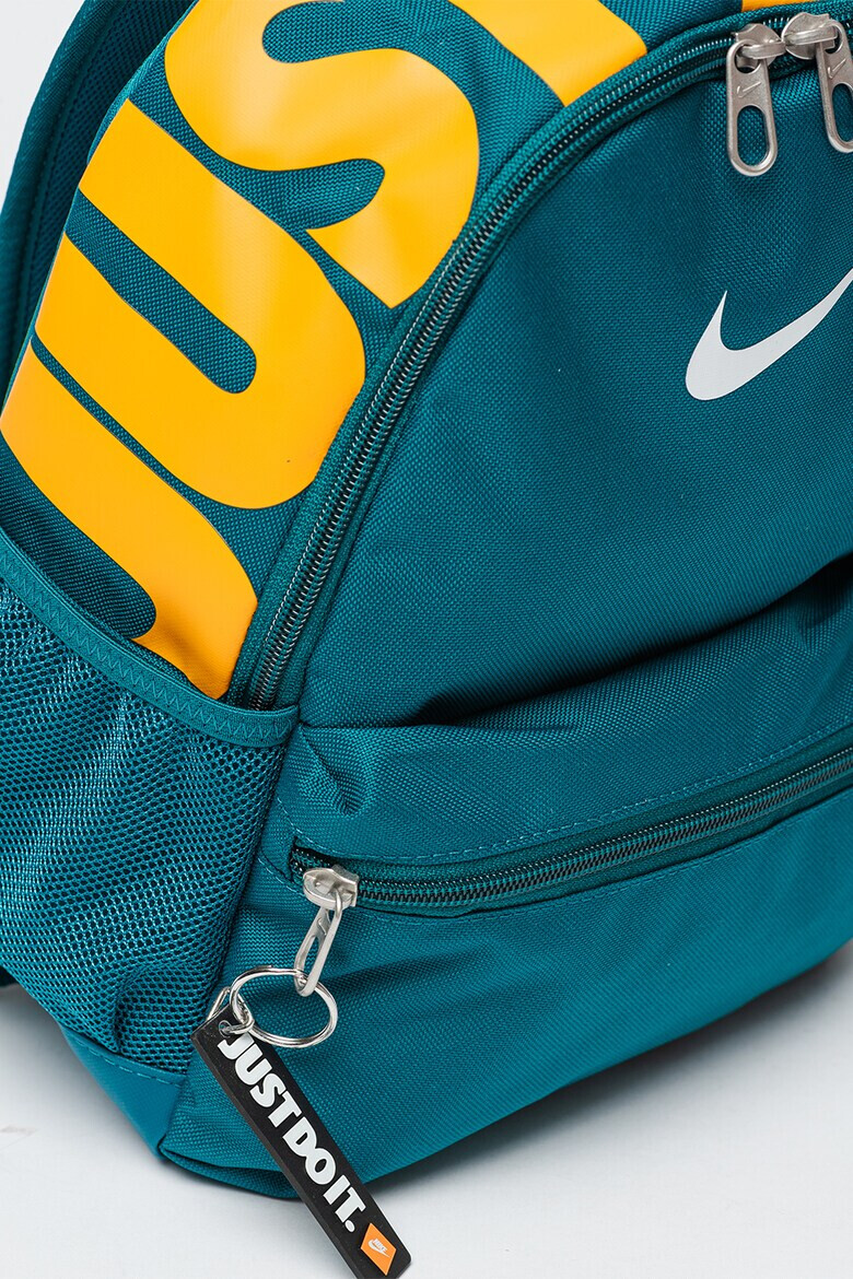 Nike Раница Brasilia с лого - 11 л - Pepit.bg