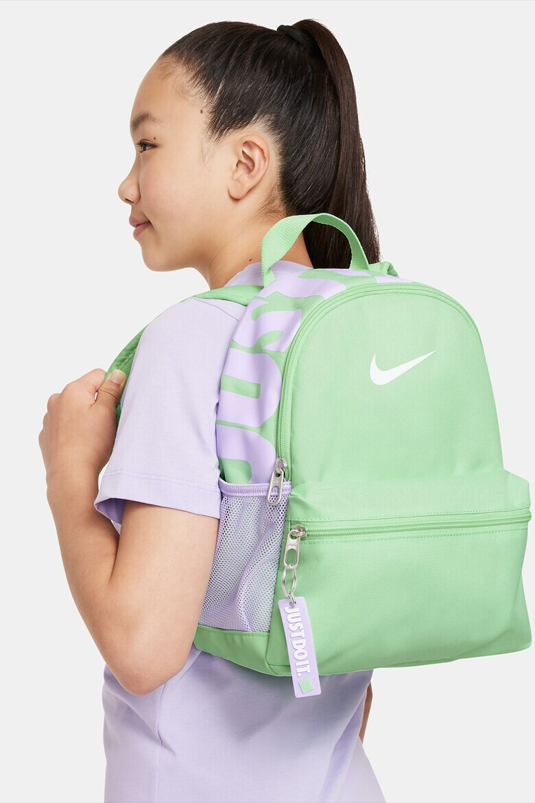 Nike Раница Brasilia с лого - 11 л - Pepit.bg