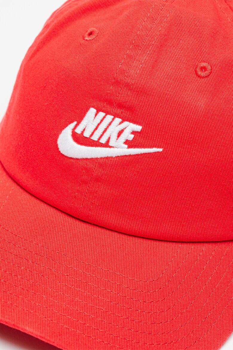 Nike Унисекс регулируема шапка Fly с бродирано лого - Pepit.bg