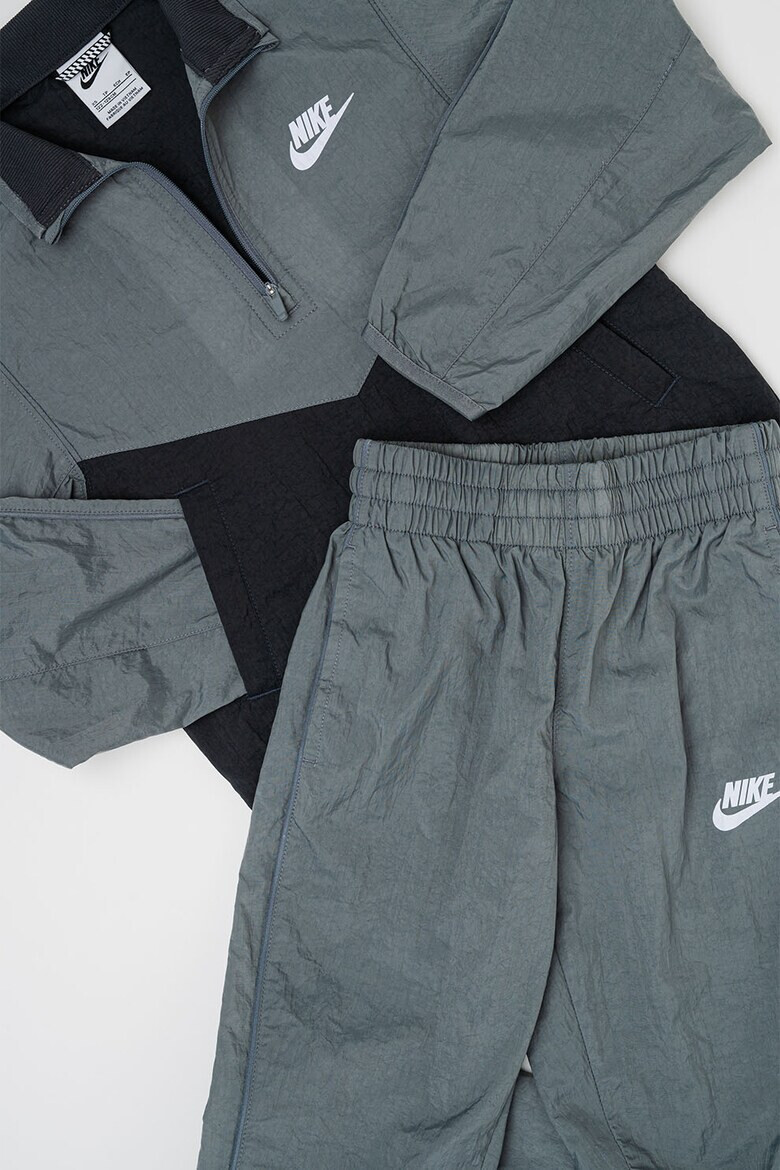 Nike Спортен екип с лого - Pepit.bg
