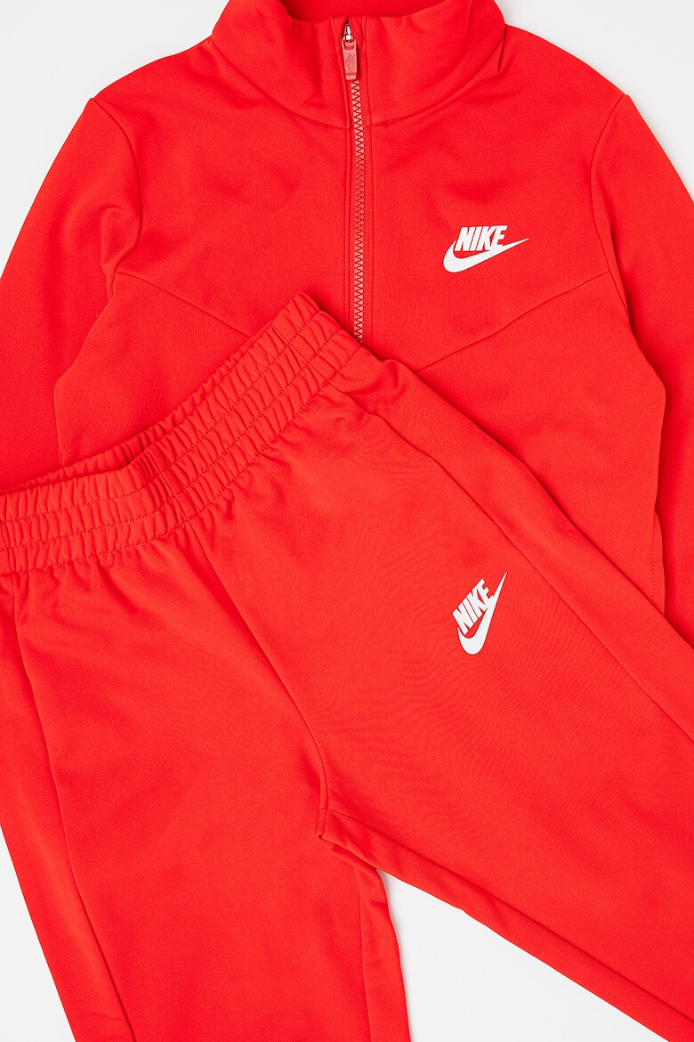 Nike Спортен екип с лого - Pepit.bg