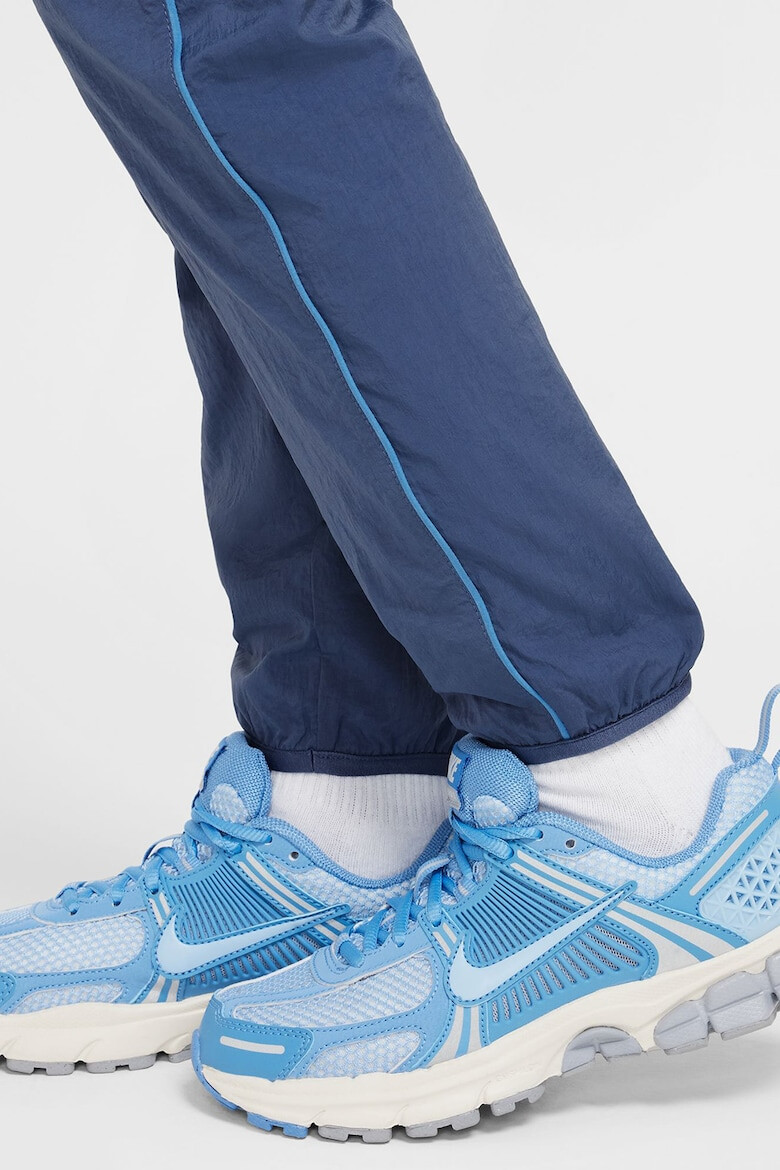 Nike Спортен екип с лого - Pepit.bg