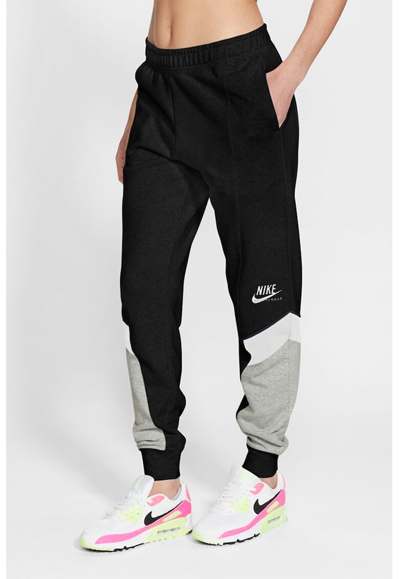 Nike Спортен панталон Heritage - Pepit.bg
