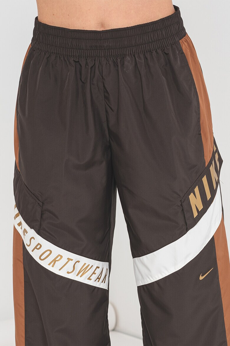 Nike Спортен панталон карго - Pepit.bg