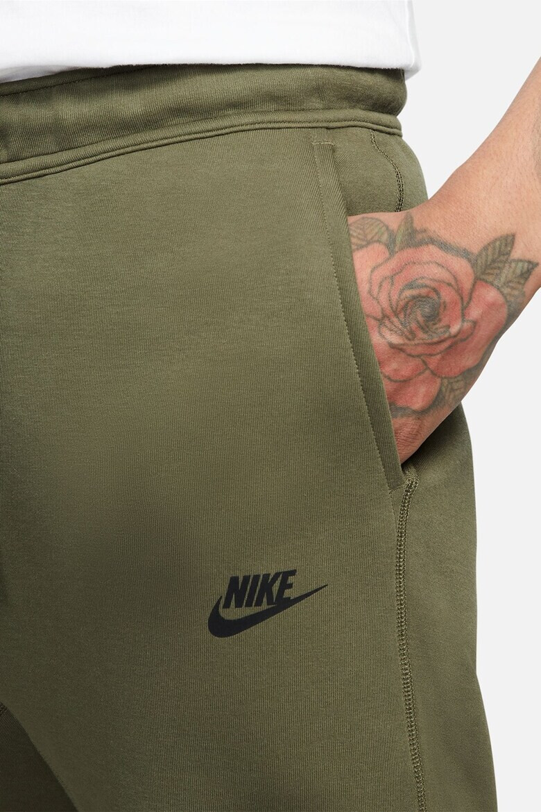 Nike Спортен панталон Tech с лого - Pepit.bg