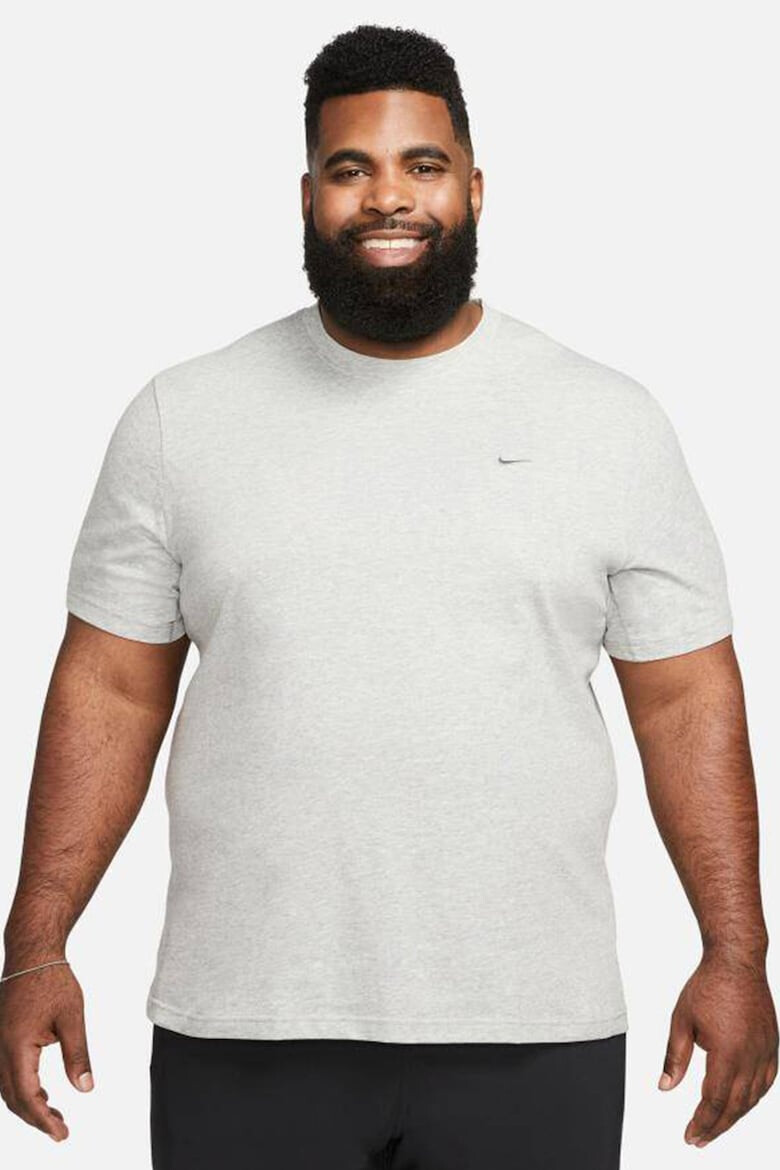 Nike Спортна тениска Primary с Dri-Fit - Pepit.bg