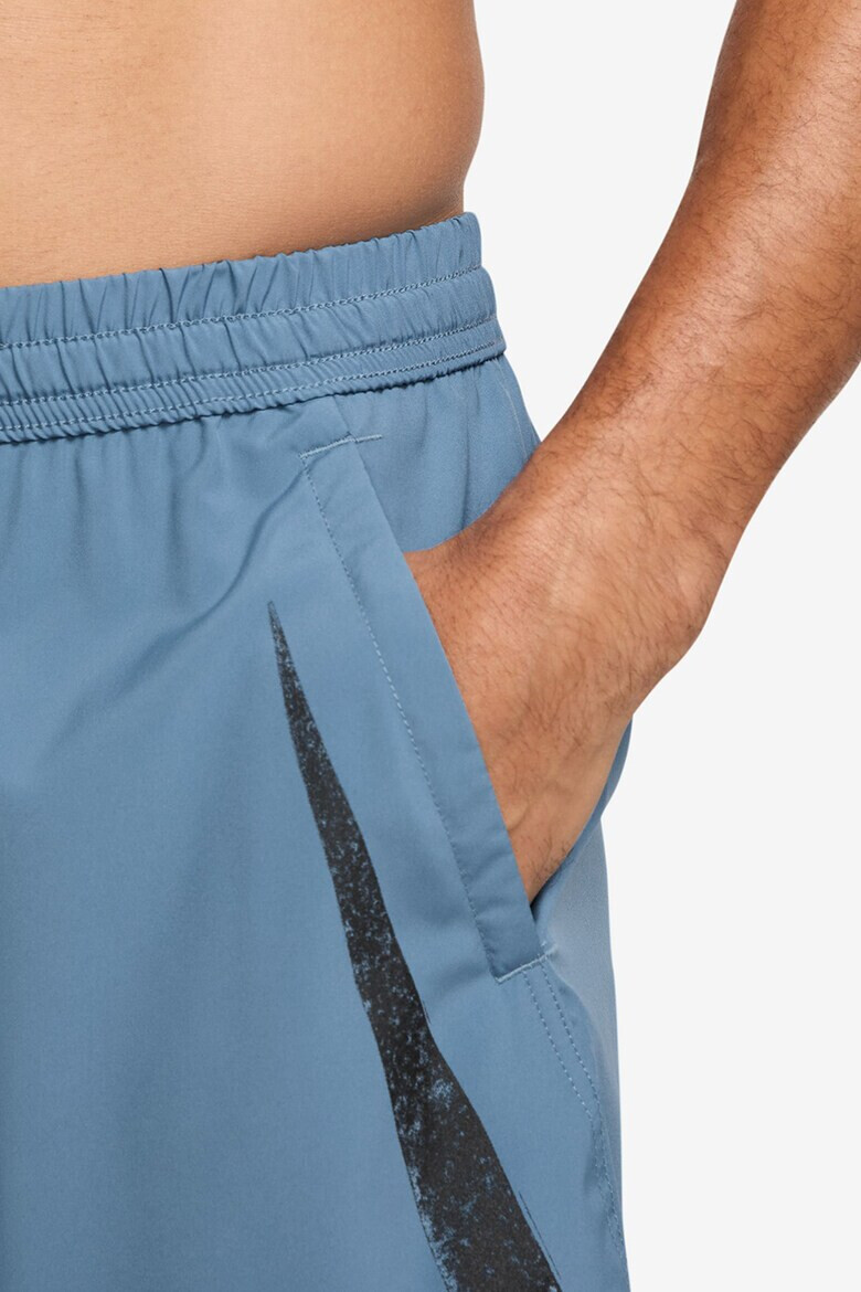 Nike Спортни шорти с лого - Pepit.bg