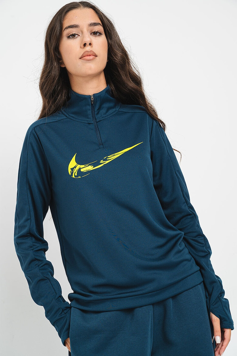 Nike Суитшърт за бягане Swoosh с Dri-FIT с къс цип - Pepit.bg