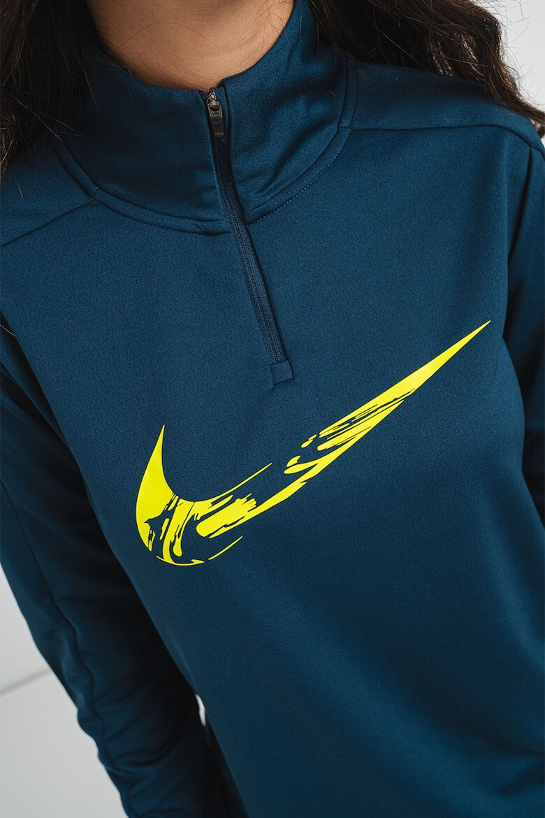 Nike Суитшърт за бягане Swoosh с Dri-FIT с къс цип - Pepit.bg