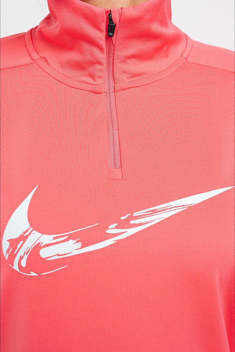 Nike Суитшърт за бягане Swoosh с Dri-FIT с къс цип - Pepit.bg