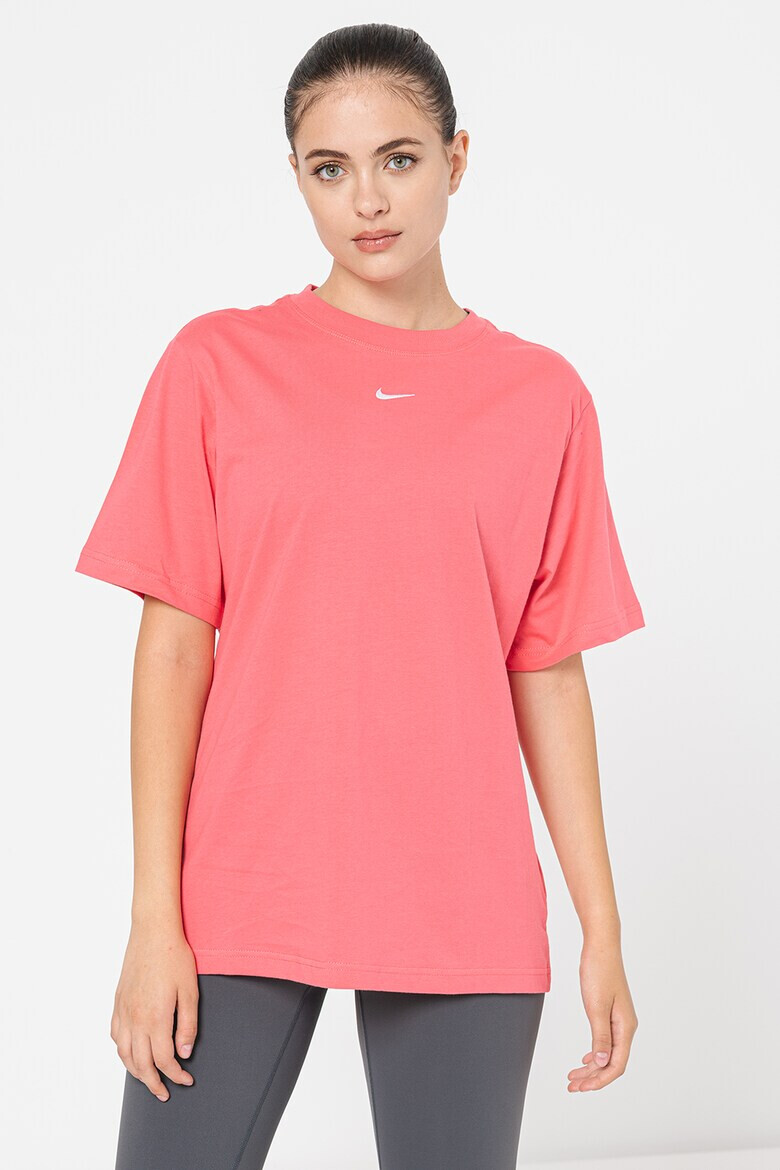 Nike Уголемена тениска Sportswear Essential с овално деколте - Pepit.bg