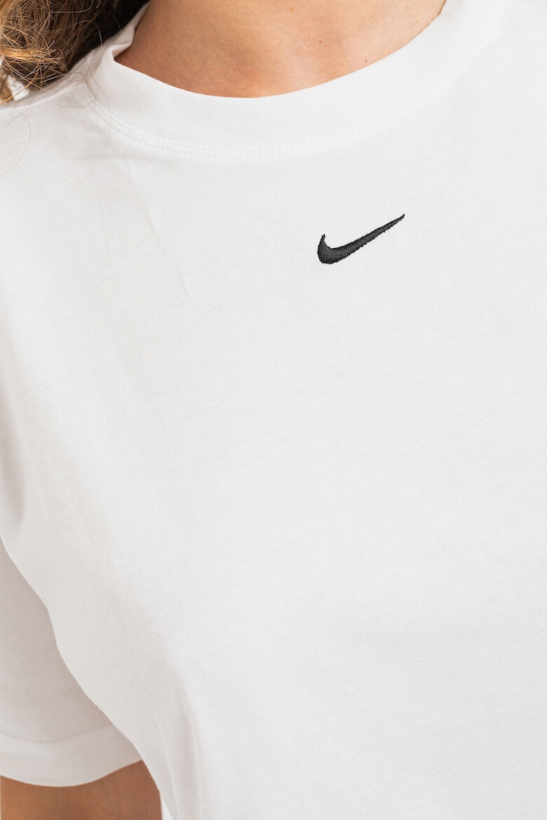 Nike Свободна тениска Sportswear Essential с овално деколте - Pepit.bg