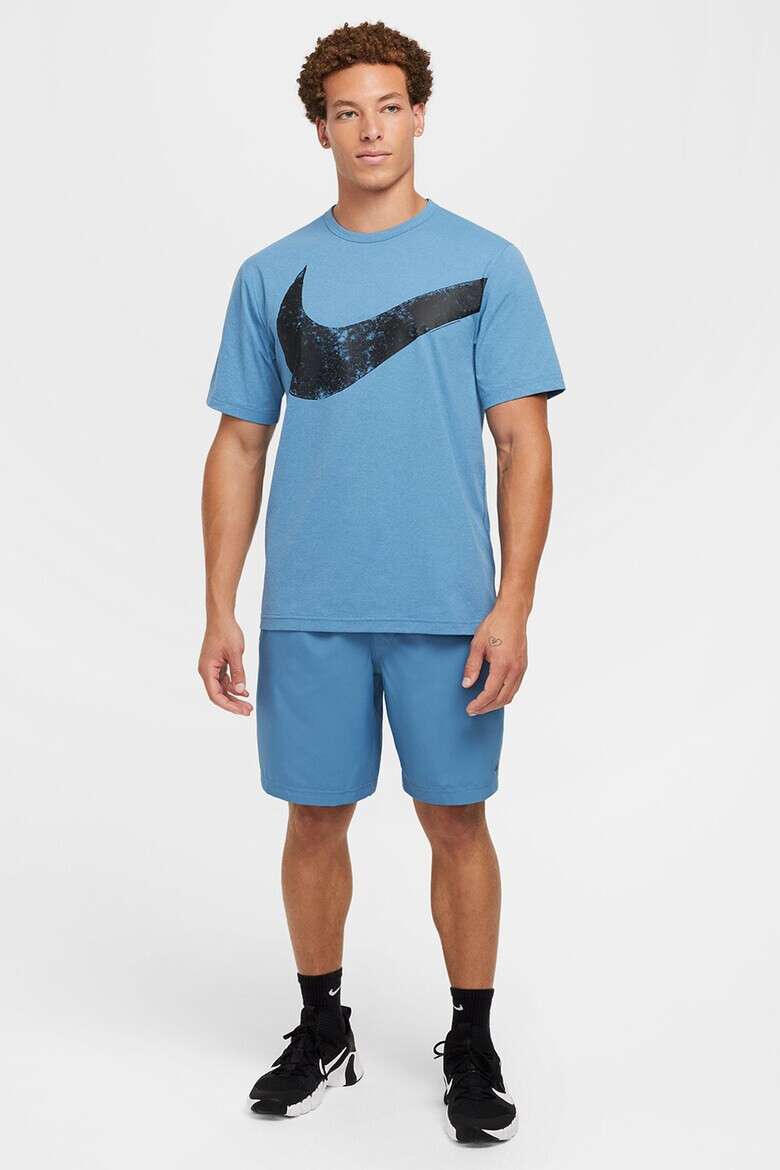 Nike Тениска с овално деколте и лого - Pepit.bg