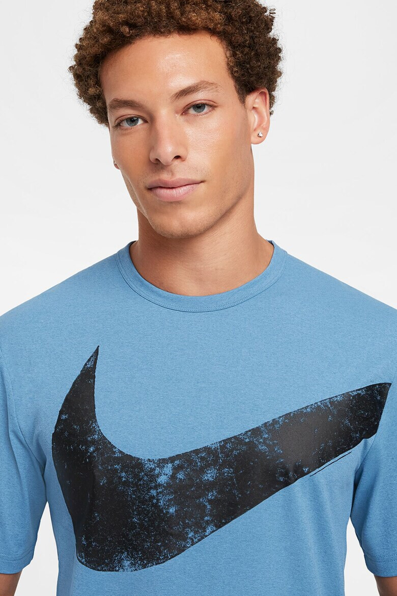 Nike Тениска с овално деколте и лого - Pepit.bg