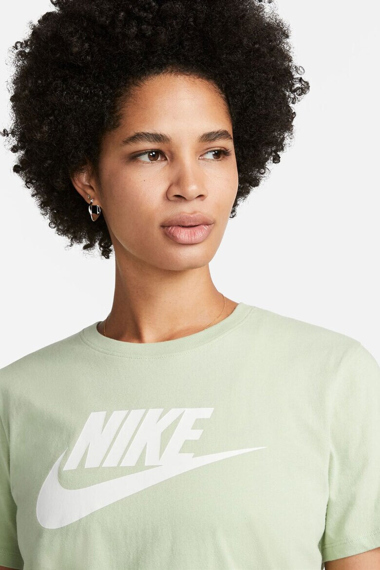 Nike Тениска Sportswear Essentials с лого - Pepit.bg
