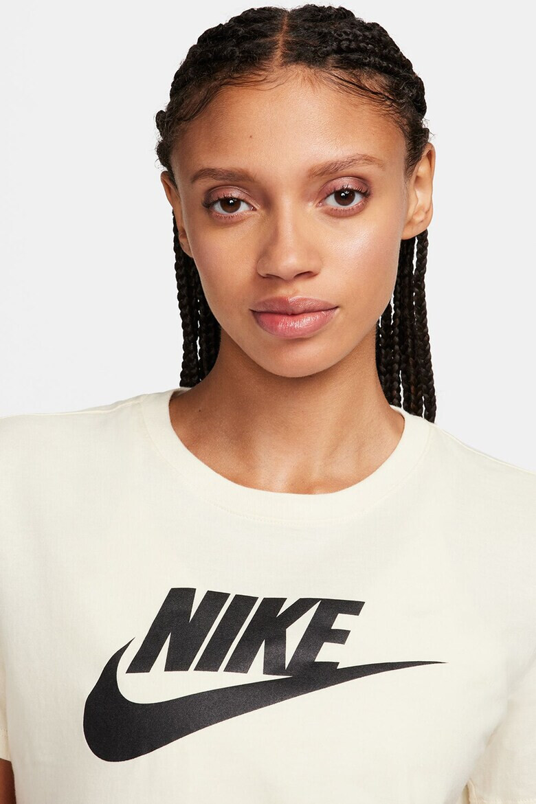 Nike Тениска Sportswear Essentials с лого - Pepit.bg