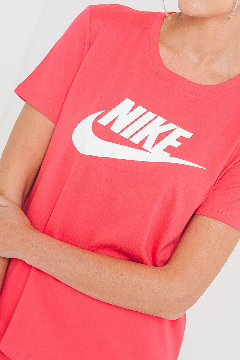 Nike Тениска Sportswear Essentials с лого - Pepit.bg