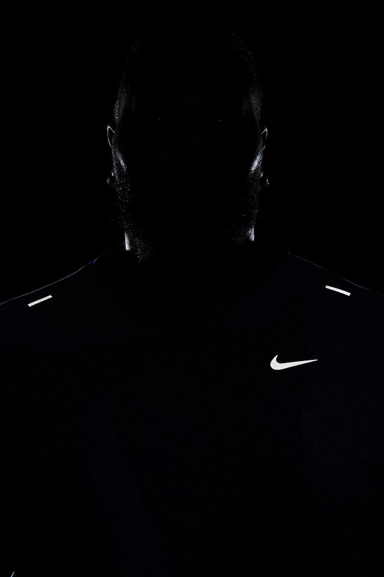 Nike Тениска за бягане Rise 365 с Dri-FIT - Pepit.bg