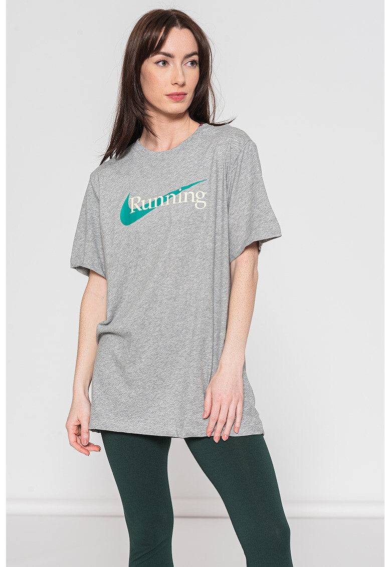 Nike Тениска за бягане с Dri-FIT - Pepit.bg