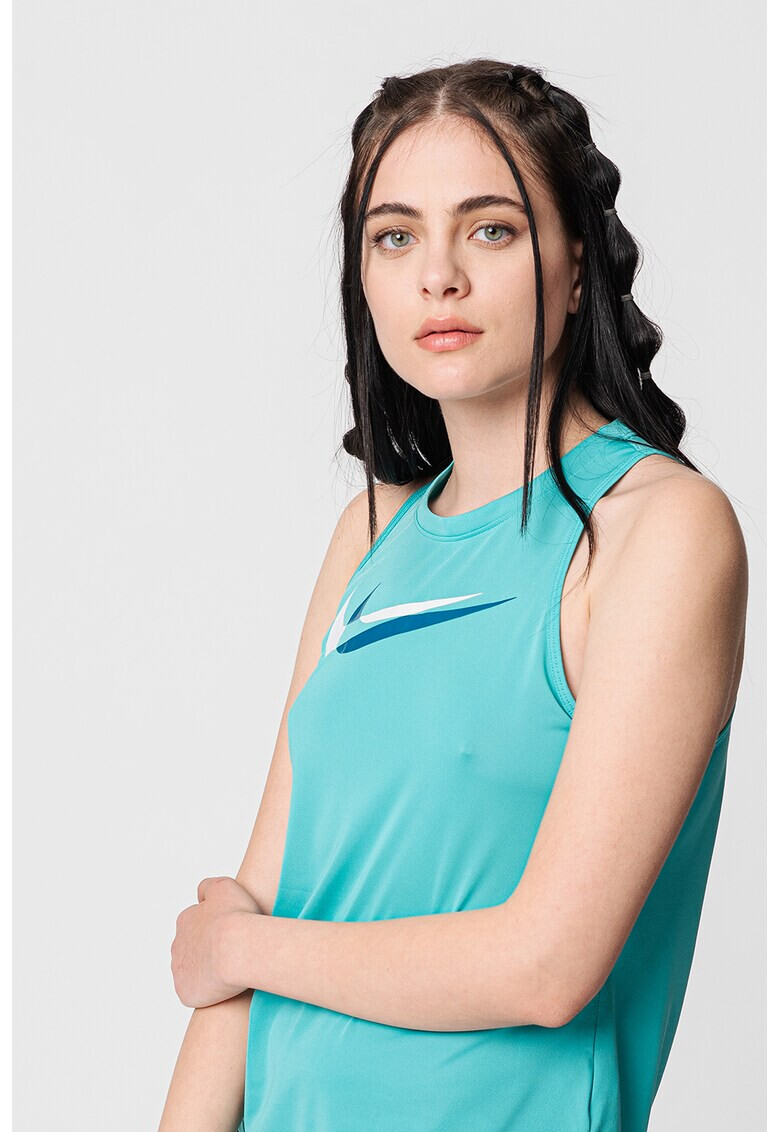 Nike Топ за бягане Swoosh с Dri-FIT - Pepit.bg