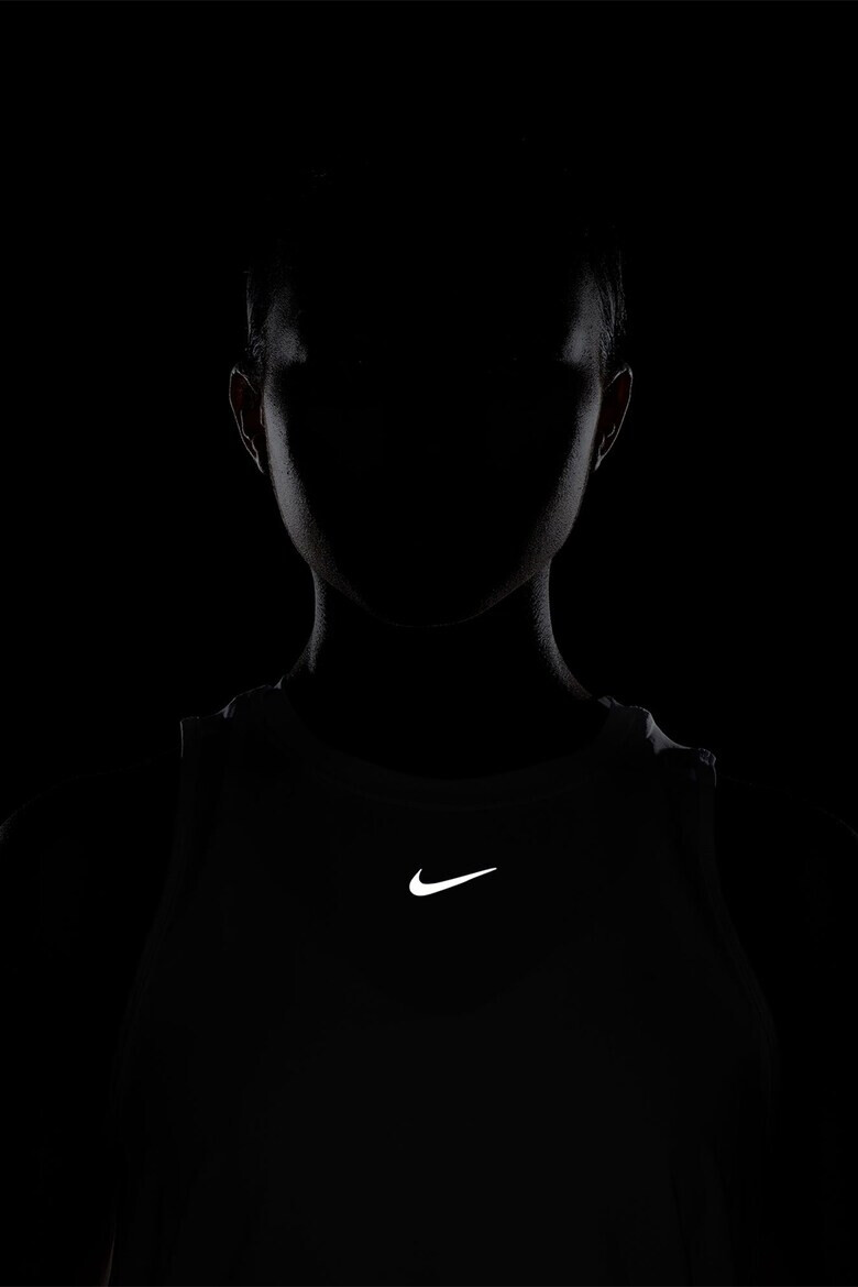 Nike Тренировъчен топ Classic с Dri-Fit - Pepit.bg