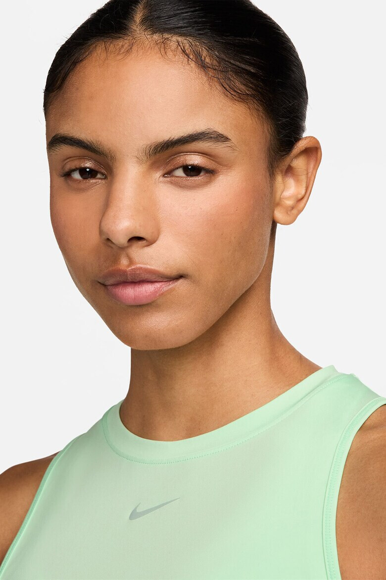 Nike Тренировъчен топ Classic с Dri-Fit - Pepit.bg