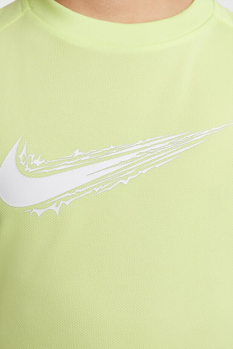 Nike Тренировъчна тениска Multi - Pepit.bg
