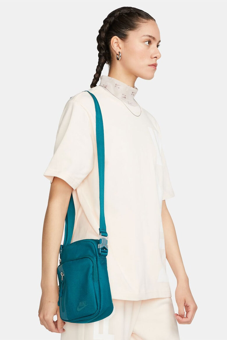 Nike Унисекс чанта Elemental с лого - Pepit.bg