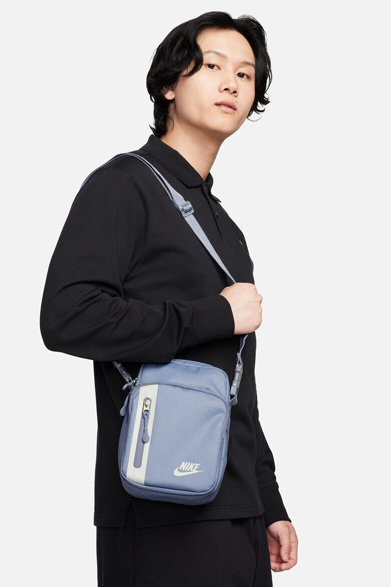 Nike Унисекс чанта Elemental с лого - Pepit.bg